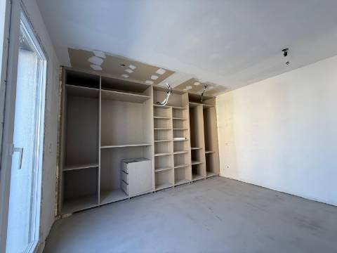 T2+2 centro Montijo com parqueamento e arrecadação