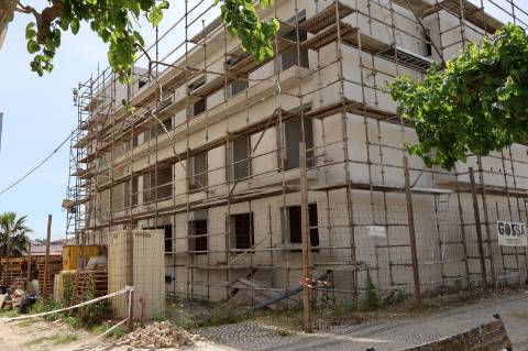 T3 centro Montijo com parqueamento e arrecadação