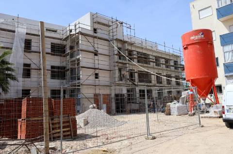 T3 centro Montijo com parqueamento e arrecadação