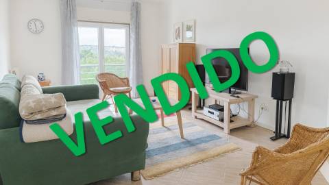 T2 Almoinha Castelo (Sesimbra) com varandas