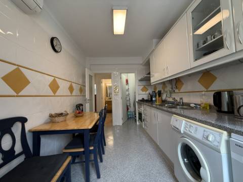 T2 Almoinha Castelo (Sesimbra) com varandas