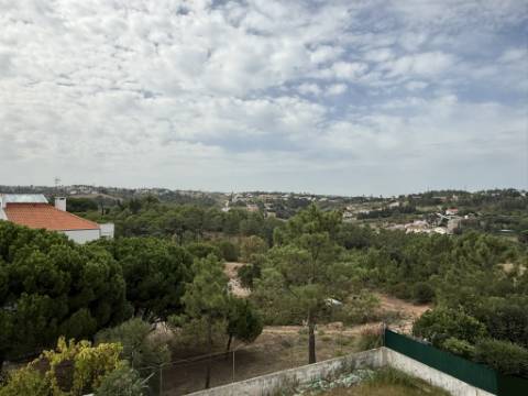 T2 Almoinha Castelo (Sesimbra) com varandas