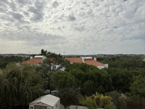 T2 Almoinha Castelo (Sesimbra) com varandas
