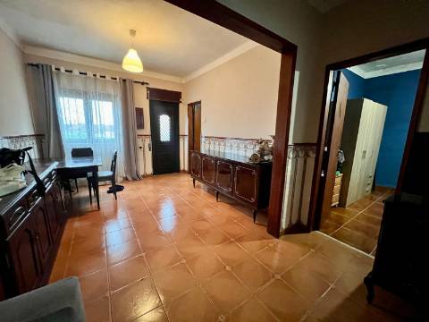 Moradia Térrea T2 Gaio-Rosário