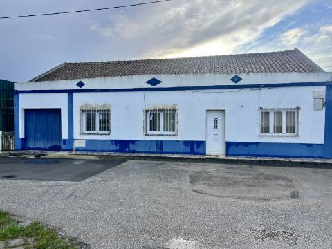 Moradia remodelada Arroteias