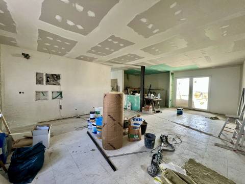 Moradia remodelada Arroteias