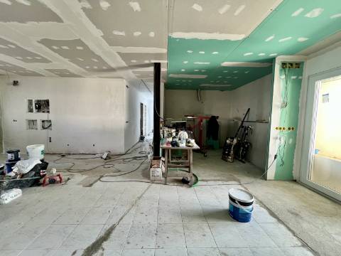 Moradia remodelada Arroteias