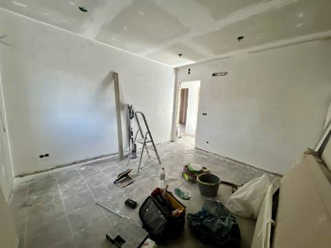 Moradia remodelada Arroteias