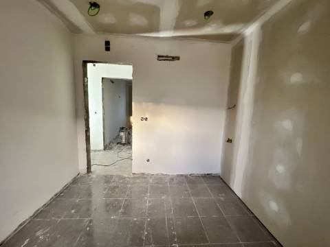 Moradia remodelada Arroteias