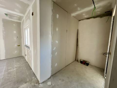 Moradia remodelada Arroteias