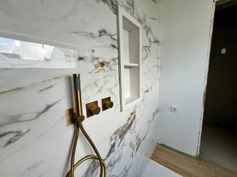 Moradia remodelada Arroteias