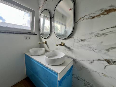 Moradia remodelada Arroteias