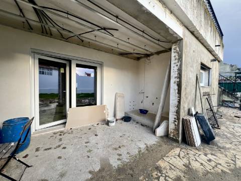 Moradia remodelada Arroteias