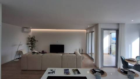 T3+1 Duplex com 74 m2 de Terraços