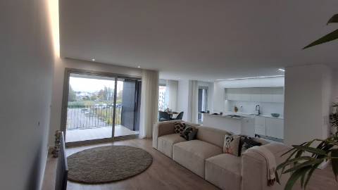 T3+1 Duplex com 74 m2 de Terraços