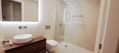 Estilo de Vida Urbano com 3 Suites e Isenção Total de IMT e IMI