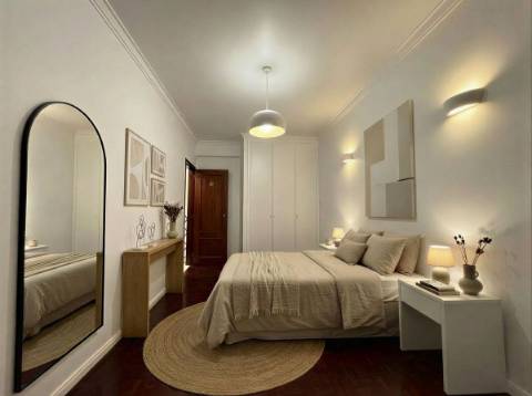 Apartamento T3 com arrecadação - Moita