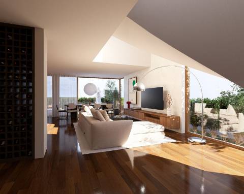 Moradia Isolada com Piscina em Zona Central