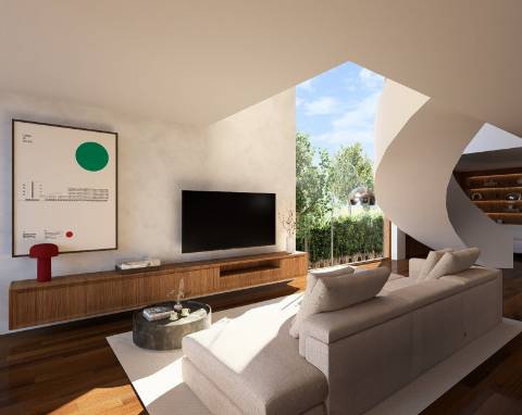 Moradia Isolada com Piscina em Zona Central