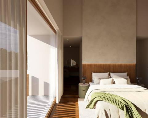 Moradia Isolada com Piscina em Zona Central