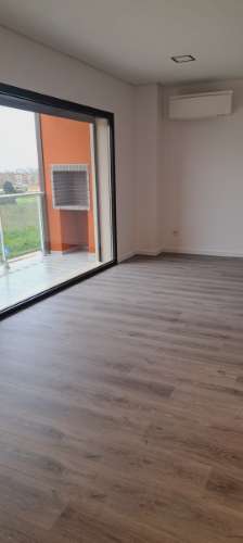 Apartamento T3 com garagem Novo em Montijo