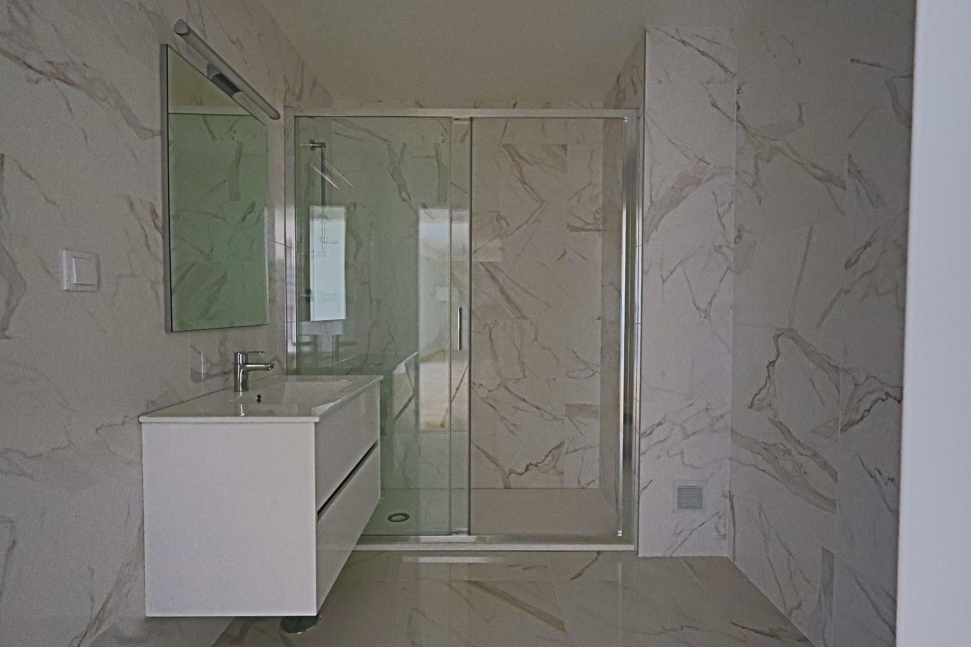 T1 Arrendamento novo com parqueamento e arrecadação