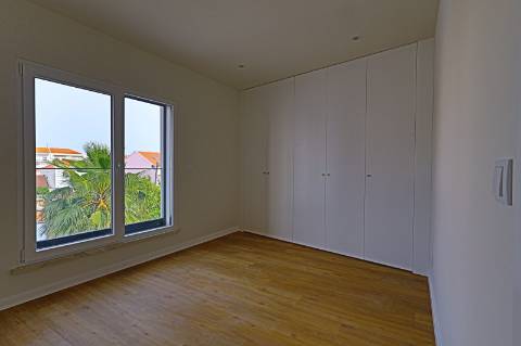 T1 Arrendamento novo com parqueamento e arrecadação