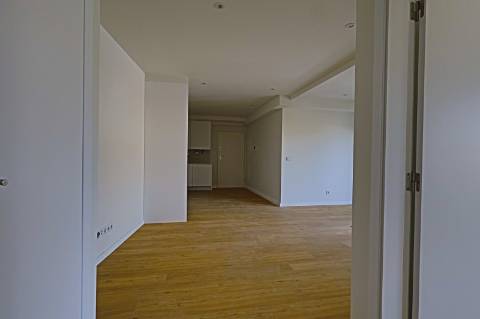 T1 Arrendamento novo com parqueamento e arrecadação