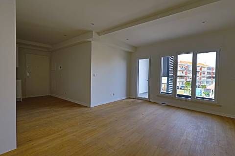 T1 Arrendamento novo com parqueamento e arrecadação