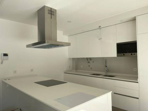 Excelente moradia contemporânea