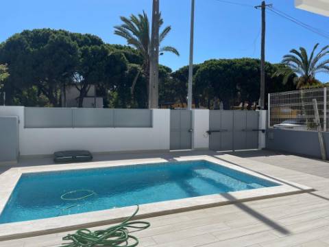 Excelente moradia contemporânea