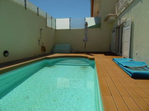 Excelente moradia arquitetura classica com cinco quartos