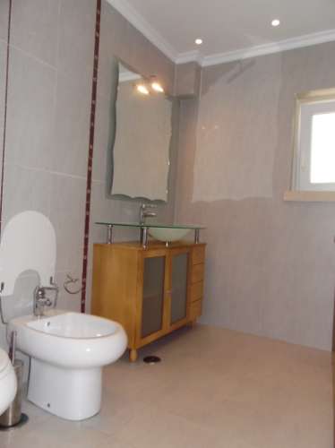 Excelente moradia arquitetura classica com cinco quartos