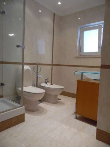 Excelente moradia arquitetura classica com cinco quartos