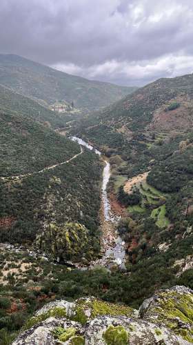 Excelente moradia T2 de pedra totalmente recuperada