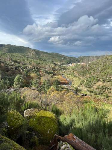 Excelente moradia T2 de pedra totalmente recuperada