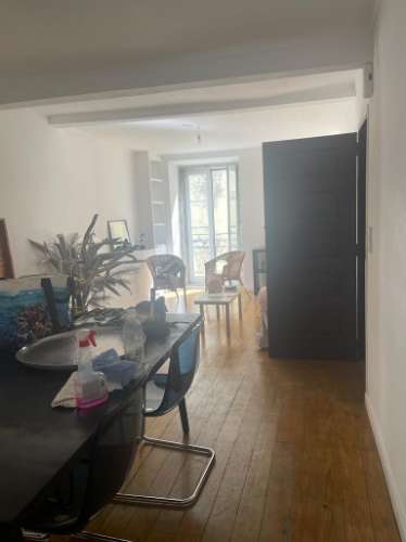 Santa Catarina apartamento T3 local de excelência em Lisboa