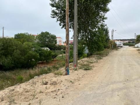 Lote com PROJETO APROVADO - Lourinhã