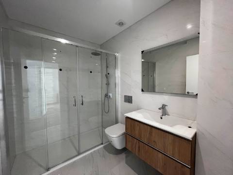 Moradia T4 NOVA - Silveira