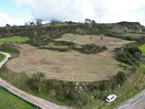 Terreno Rústico de 9.000m² - Sobral de Monte Agraço