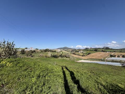 Terreno Rústico na Azueira com 9375m2