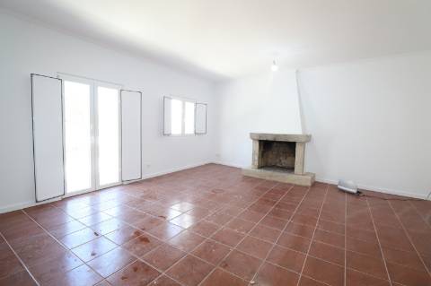 Moradia T4 RENOVADA - Dois Portos e Runa