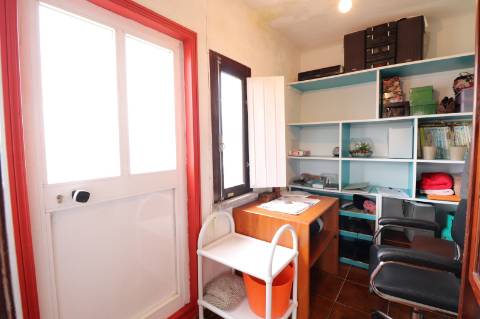 Moradia T4 com jardim - Barril