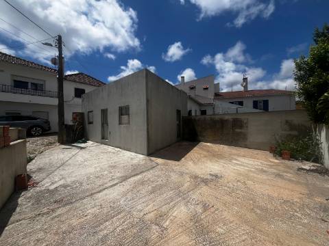 Moradia T1 - Freiria