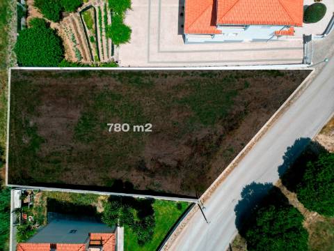 Lote de 780m2 - Ventosa