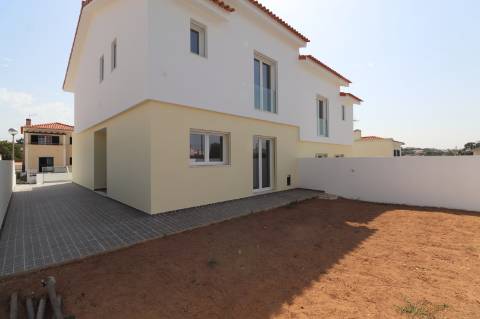Moradia T3 NOVA - Ericeira