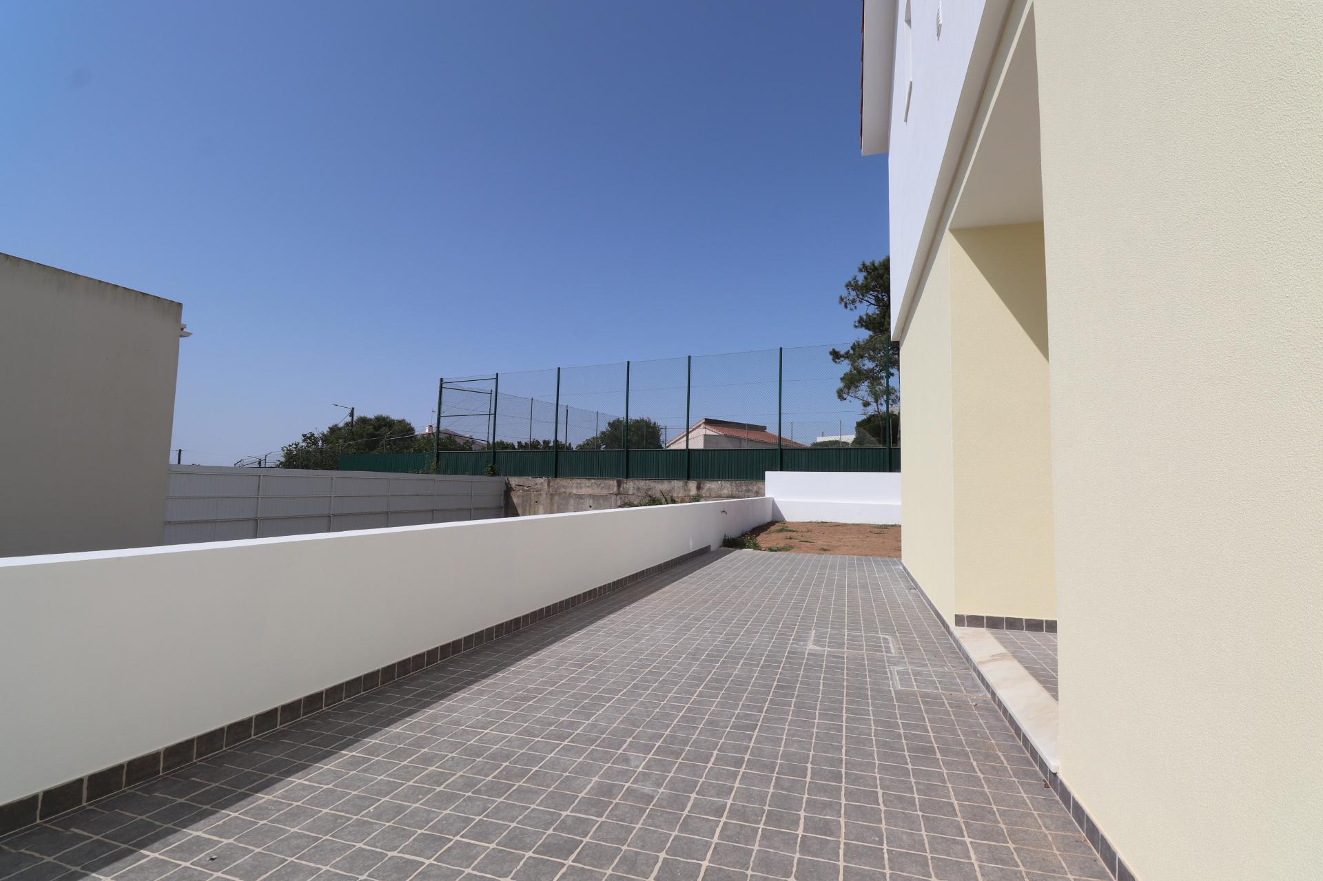 Moradia T3 NOVA - Ericeira