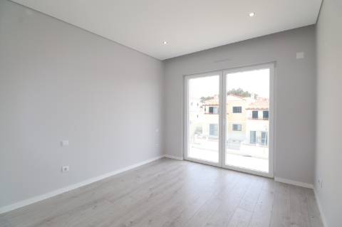 Moradia T3 NOVA - Ericeira