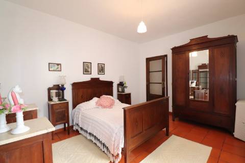 Moradia T4+1 - Carnota