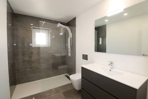 Moradia Bi-Familiar - Ribamar